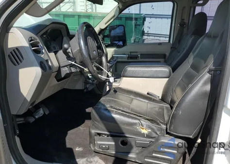 2008 Ford F250 Super Duty z USA, uszkodzony, nr VIN 1FTSW21R88ED24084